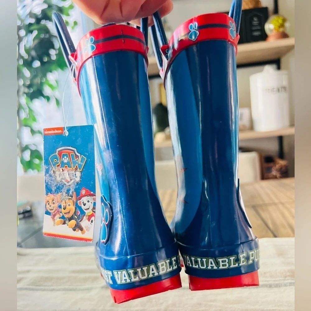 Paw patrol kids water boots size 5/6 NEW